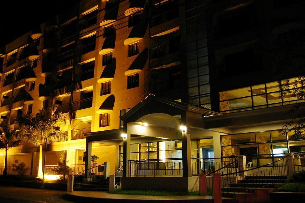 Lancaster Hotel Cebu Lapu-Lapu City Eksteriør billede