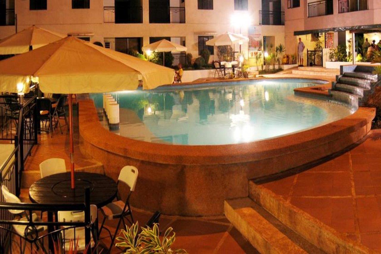 Lancaster Hotel Cebu Lapu-Lapu City Eksteriør billede