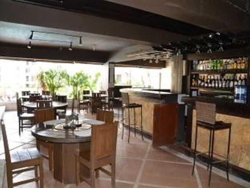 Lancaster Hotel Cebu Lapu-Lapu City Eksteriør billede