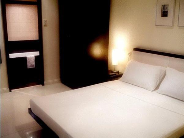 Lancaster Hotel Cebu Lapu-Lapu City Eksteriør billede